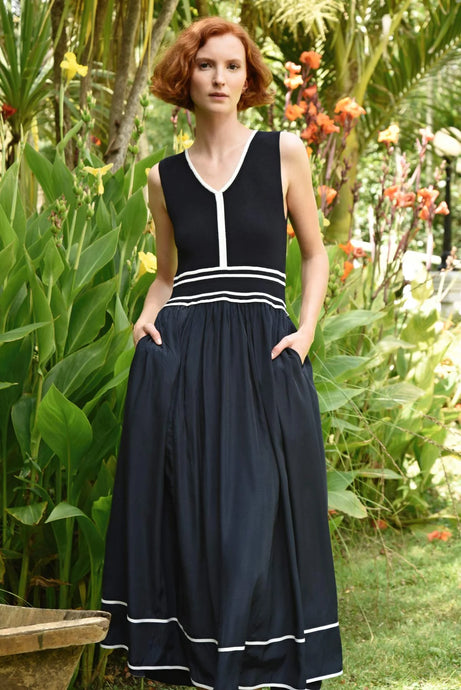 DRAW THE LINE DRESS - NAVY
