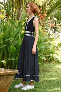 DRAW THE LINE DRESS - NAVY
