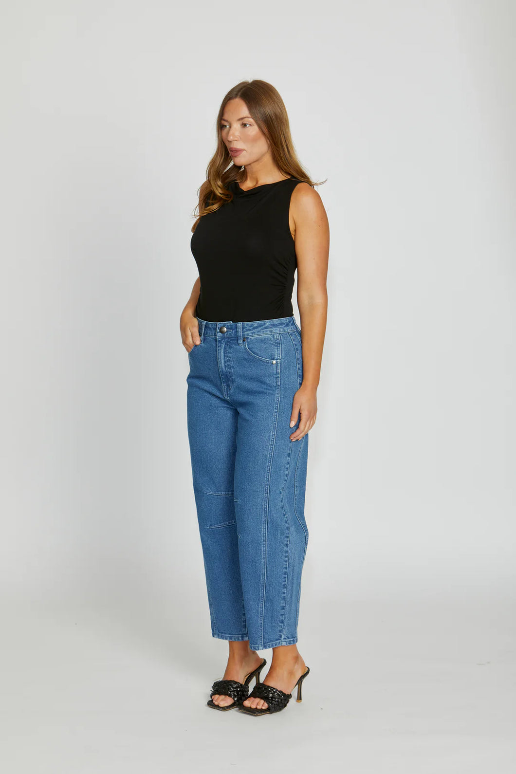 TRURO BARREL LEG JEANS