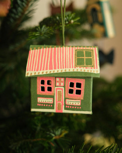 SCOTTISH BOTHY ORNAMENT