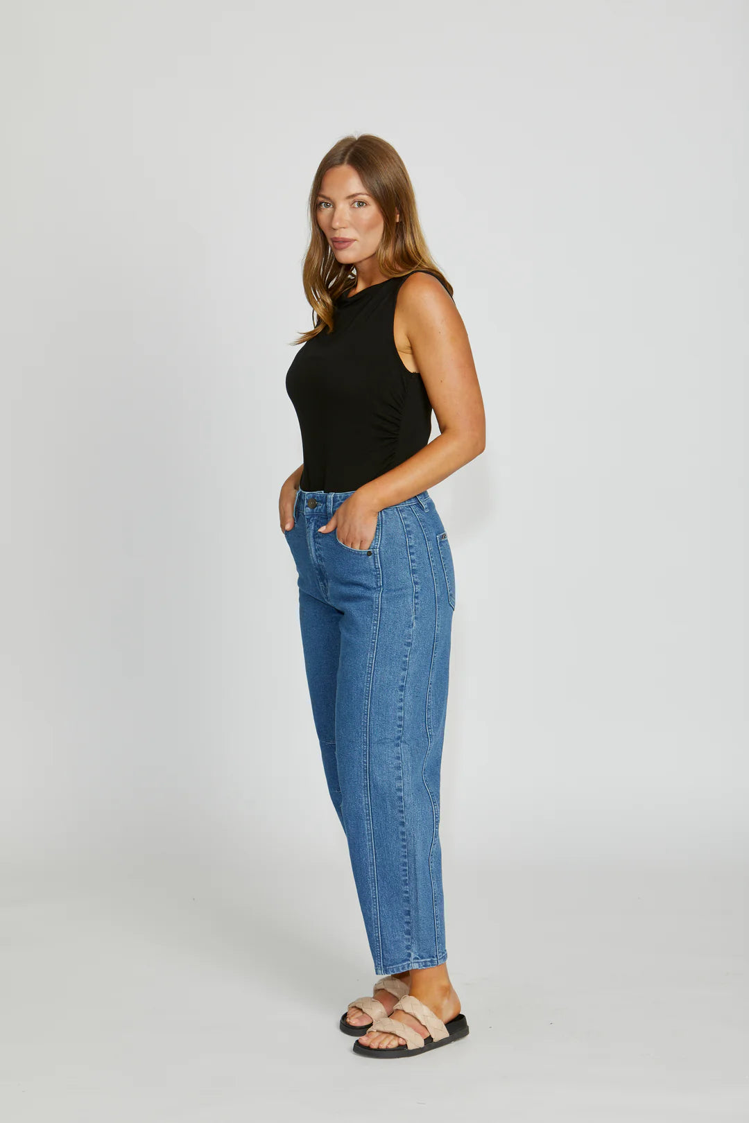 TRURO BARREL LEG JEANS