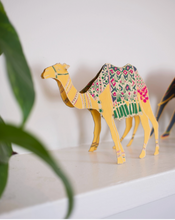 Load image into Gallery viewer, CAMEL GREETING CARD