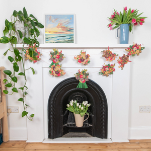 RED BOUQUET GARLAND