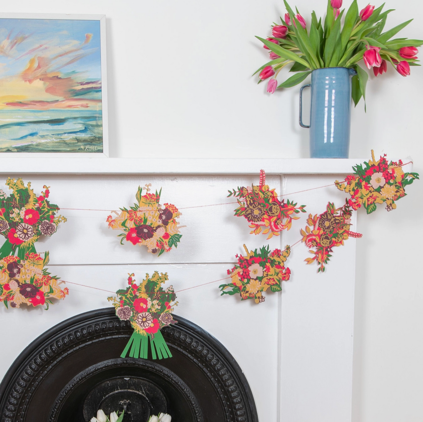 RED BOUQUET GARLAND