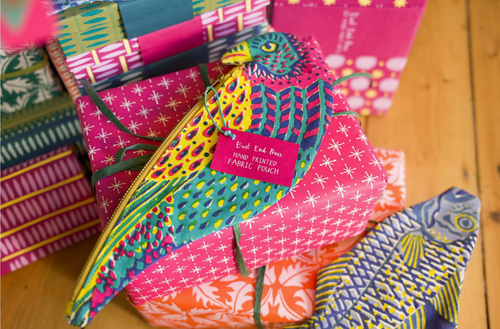 PARROT FABRIC POUCH