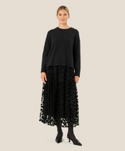 Load image into Gallery viewer, FILIZIA JUMPER - BLACK