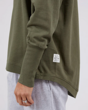 Load image into Gallery viewer, DELILAH CREW - KHAKI