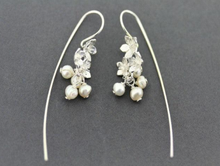 Load image into Gallery viewer, PEARL VERBENA EARRINGS