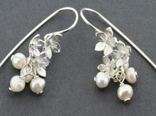 Load image into Gallery viewer, PEARL VERBENA EARRINGS