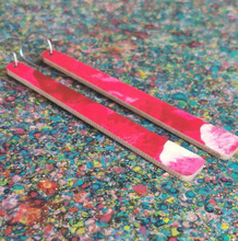 Load image into Gallery viewer, REVERSIBLE LARGE PADDLE RECYCLED PAPER EARRINGS -  RED &amp; DARK SPECKLE