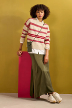 Load image into Gallery viewer, SHEPHERD JUMPER - SNOWFLAKE CRIMSON MIX