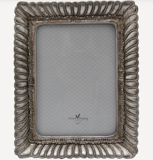 FANNED OVAL FRAME - LARGE