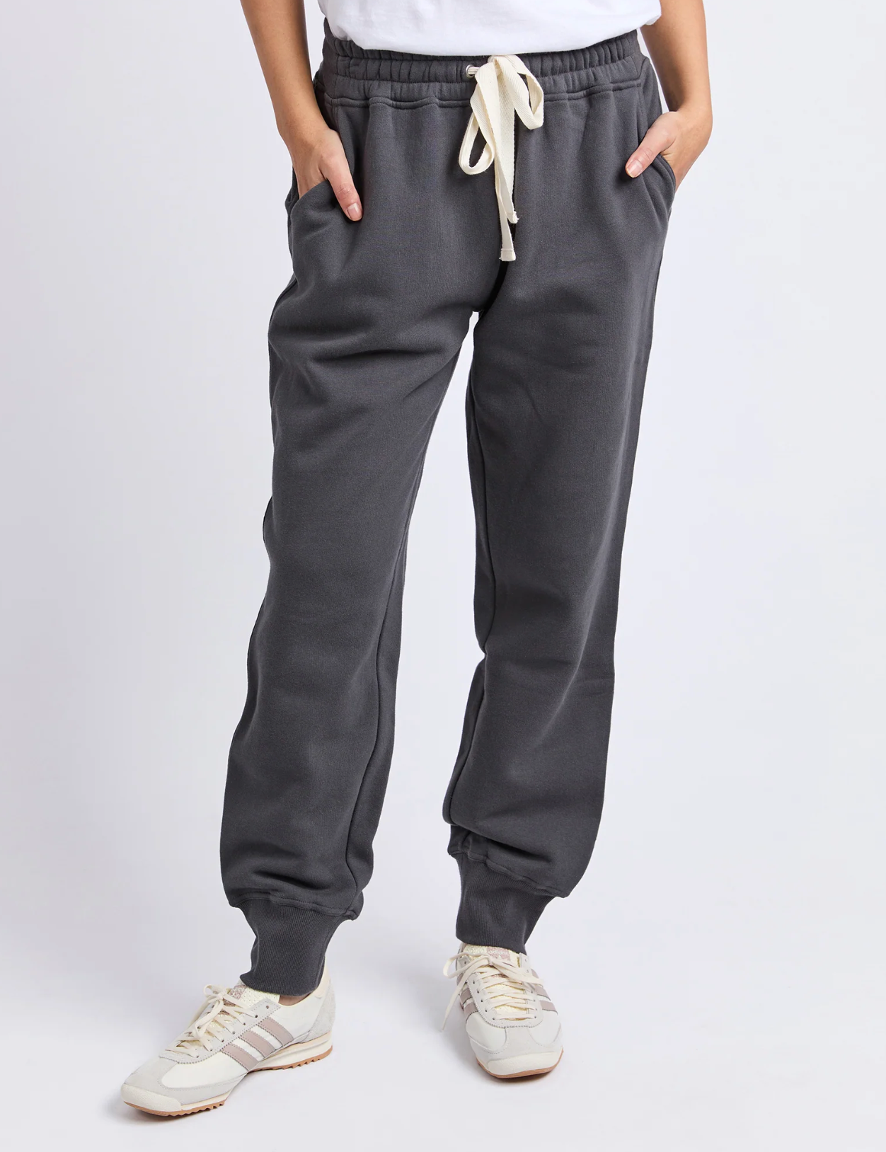 COLLEGE TRACK PANT - COAL