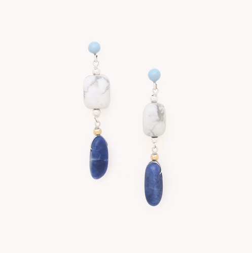 POST EARRINGS WITH MINI BLUE TOP