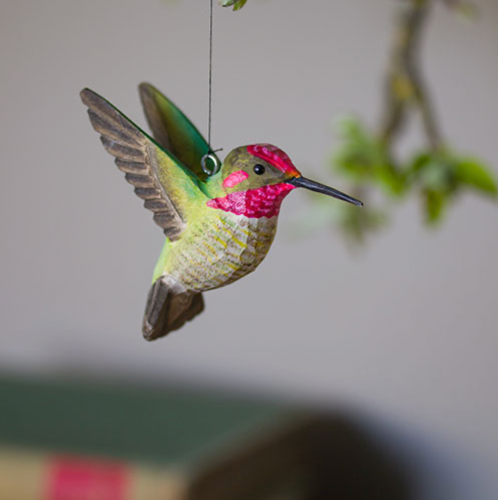 ANNA'S HUMMINGBIRD HANDCARVED DECO