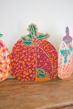 Load image into Gallery viewer, CHRISTMAS PUDDING CONCERTINA GARLAND