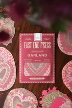 Load image into Gallery viewer, SAINT VALENTINE HEARTS GARLAND
