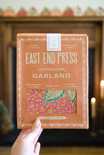 Load image into Gallery viewer, CHRISTMAS PUDDING CONCERTINA GARLAND