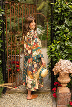 Load image into Gallery viewer, LONG DUSTER ROBE - STAY GOLD FLORAL w/ Rabbit &amp; Bees