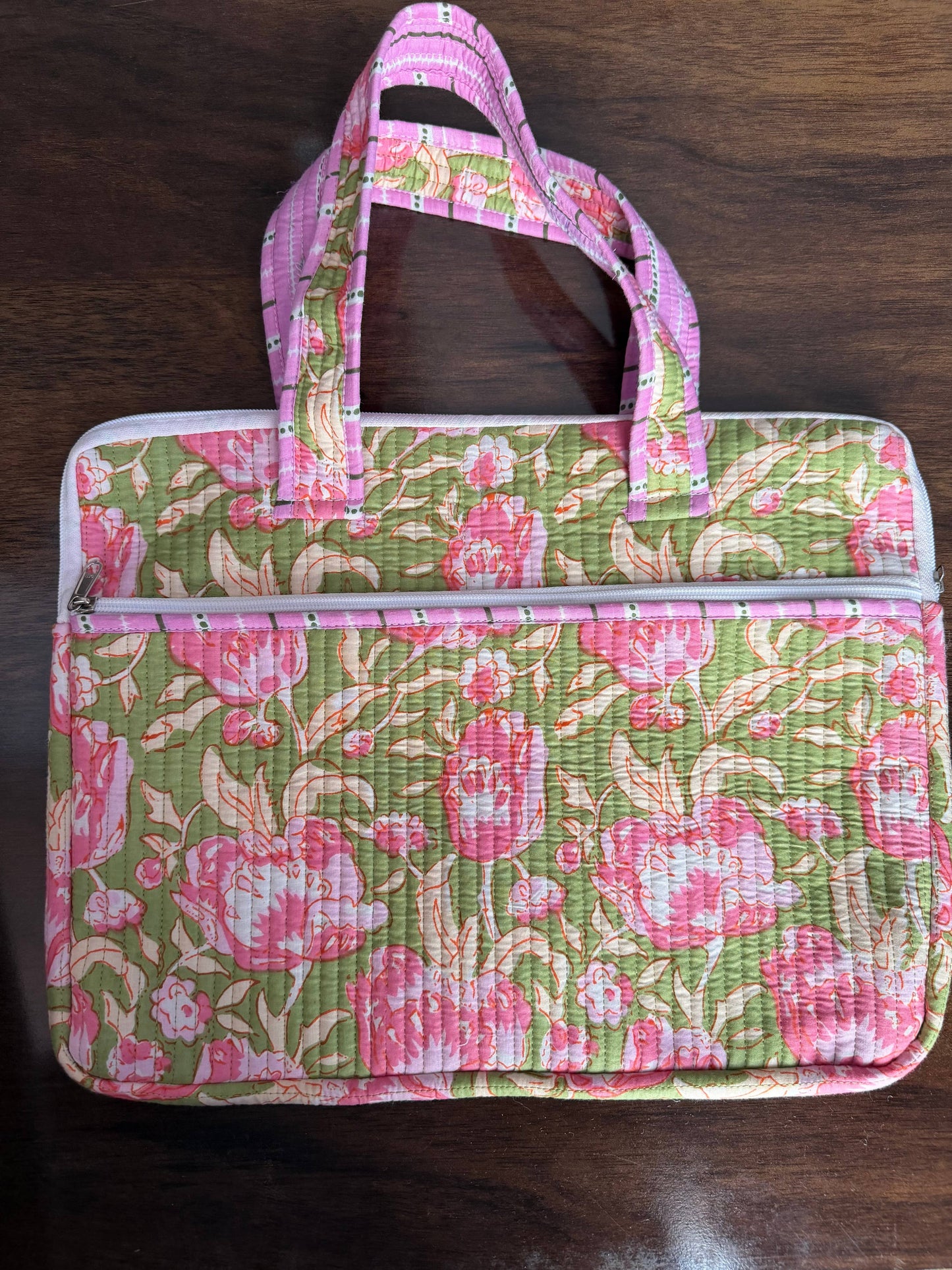 QUILTED COTTON LAPTOP BAG WITH HANDLE - GREEN WITH PINK FLORAL