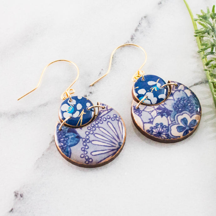 BLUE & WHITE FLORAL DOUBLE CIRCLE EARRINGS