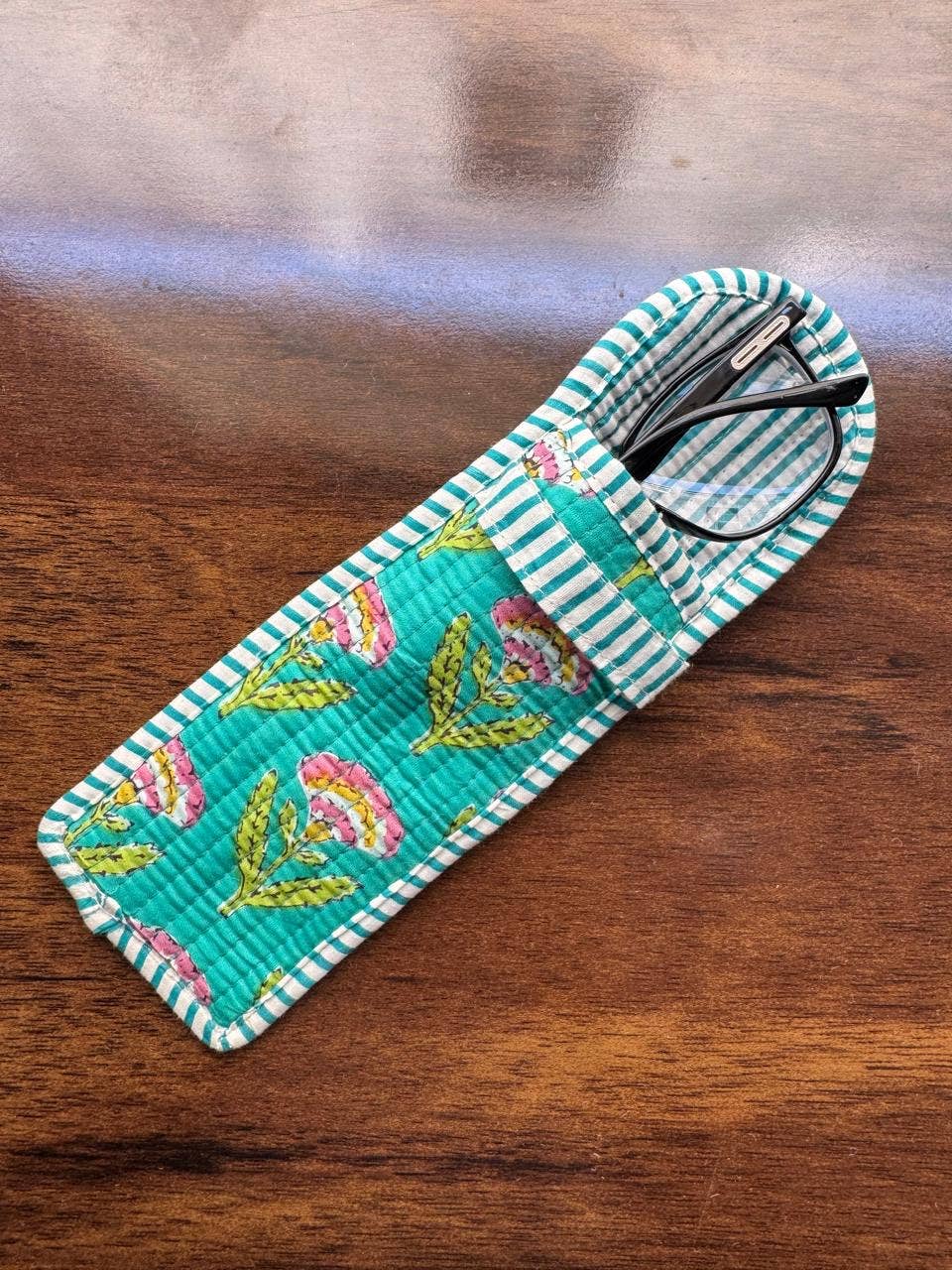 QUILTED COTTON GLASSES CASE - TURQUOISE FLORAL