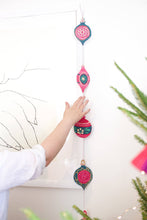 Load image into Gallery viewer, BAUBLES VERTICAL WALL HANGING GARLAND