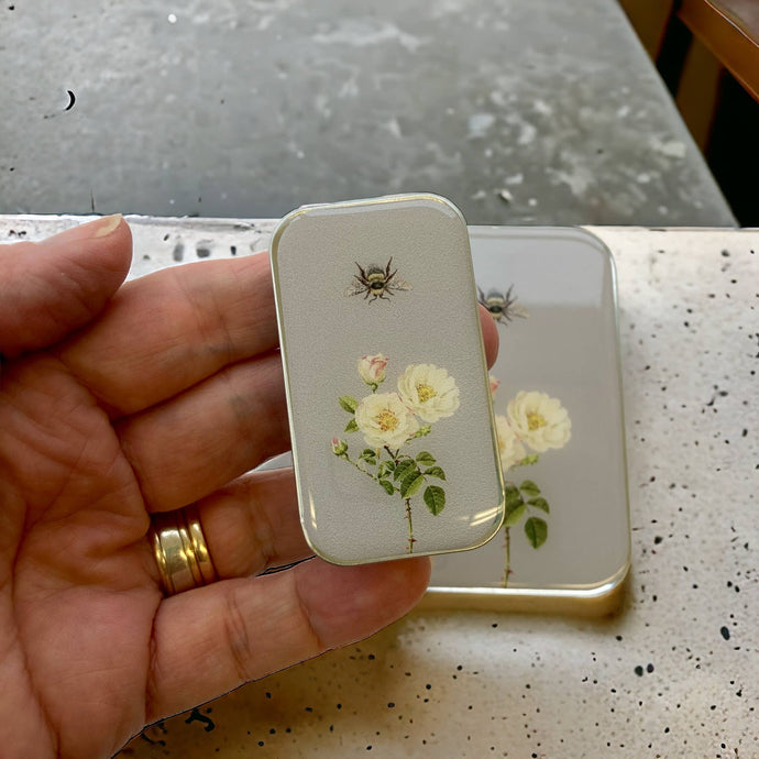 BEE AND ROSE STITCH MARKER TIN - SMALL