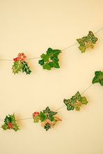 Load image into Gallery viewer, HOLLY AND IVY SEWN GARLAND