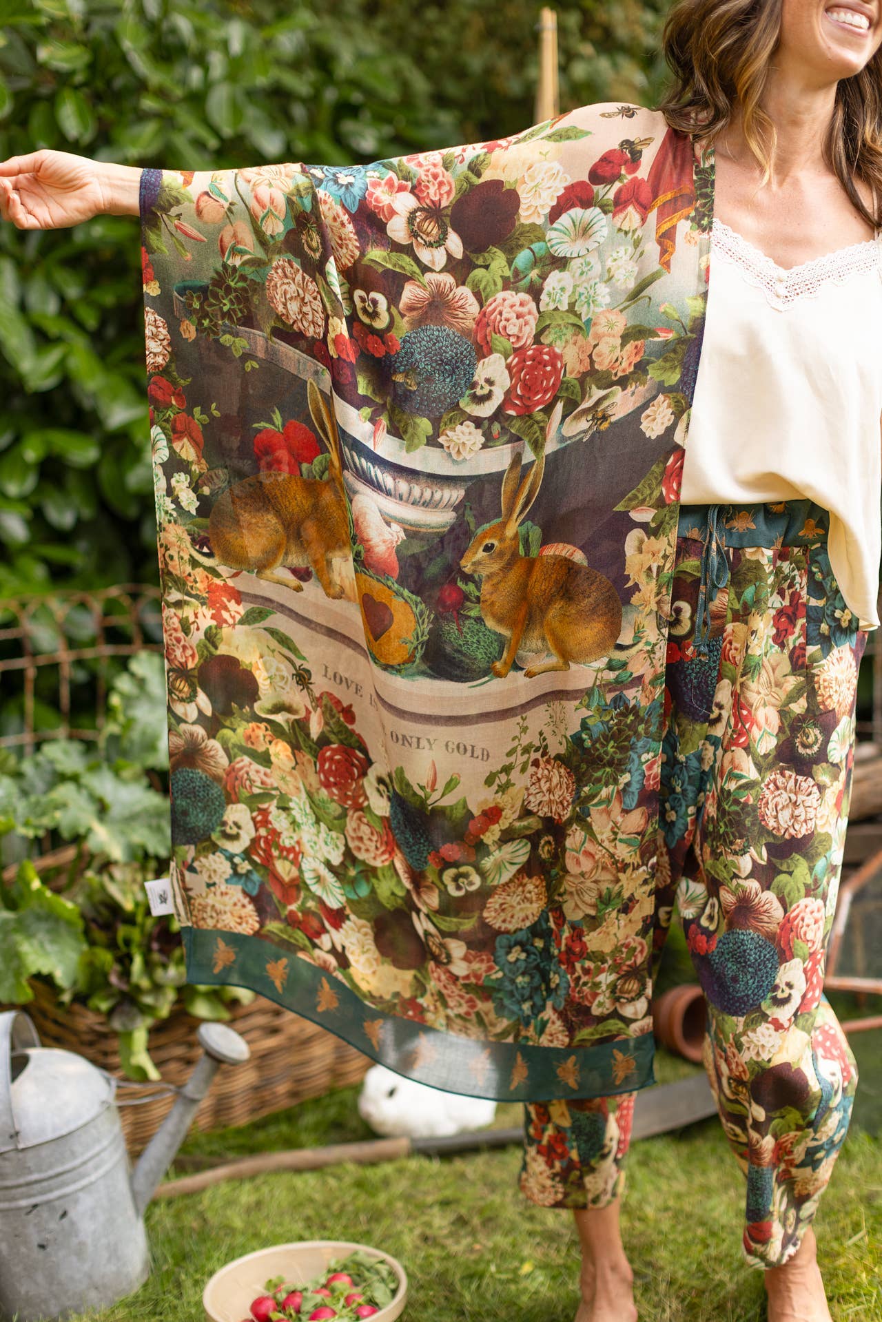 STAY GOLD SCARF WITH RABBITS