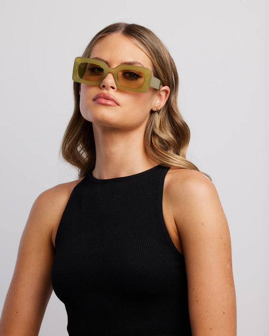 TWIGGY SUNGLASSES