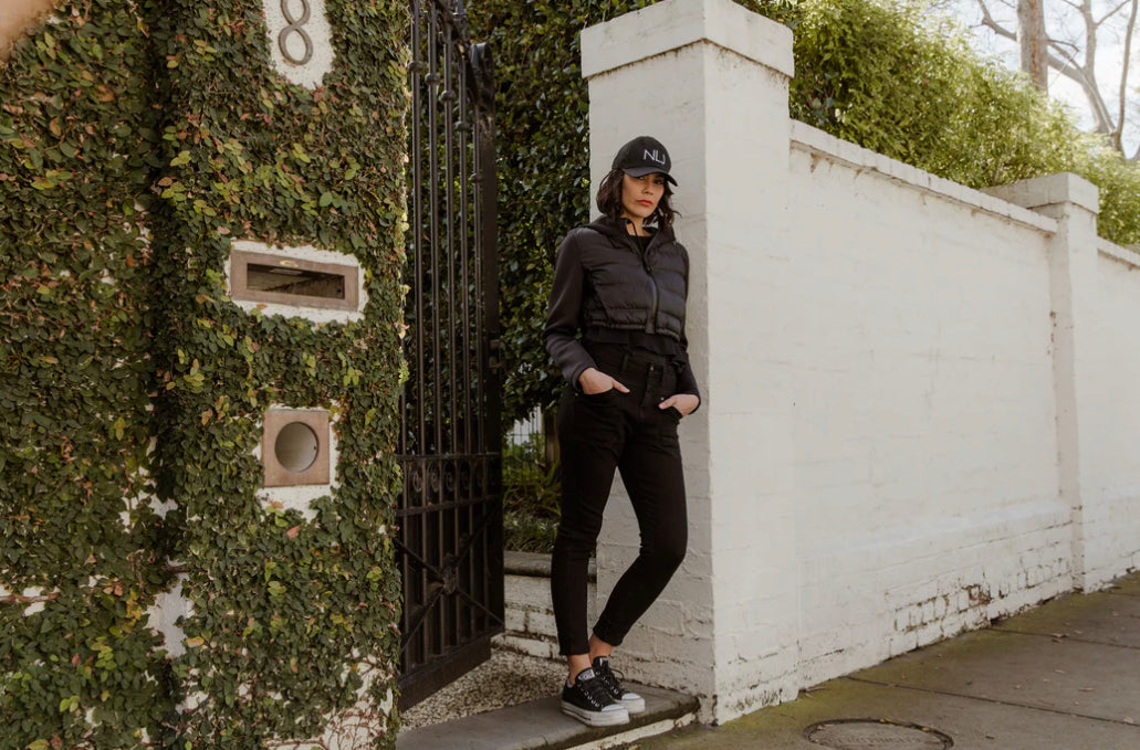 PINNER JEANS - BLACK